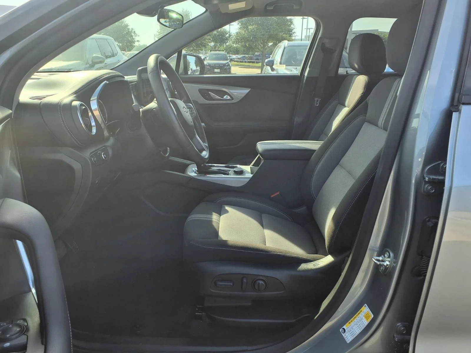Used 2025 Gray Chevrolet LT image 8