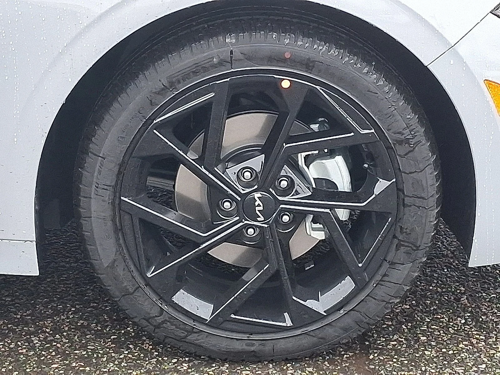 New 2026 Wolf Gray Kia GT-Line AWD image 5