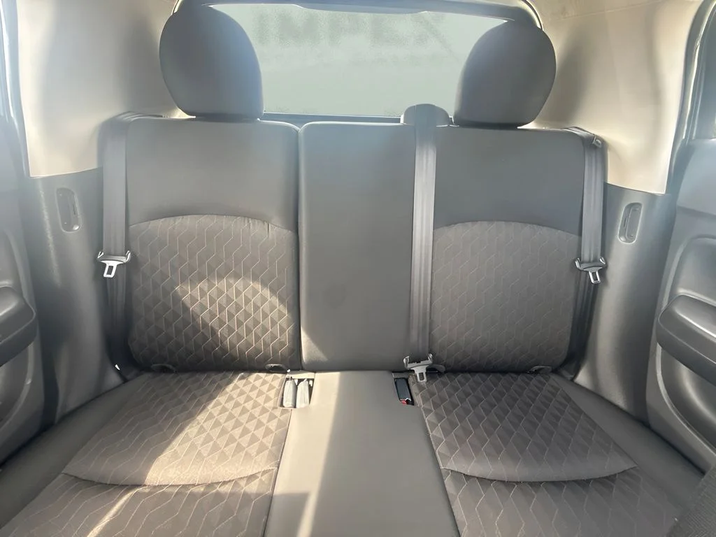 Used 2024  Mitsubishi ES image 6
