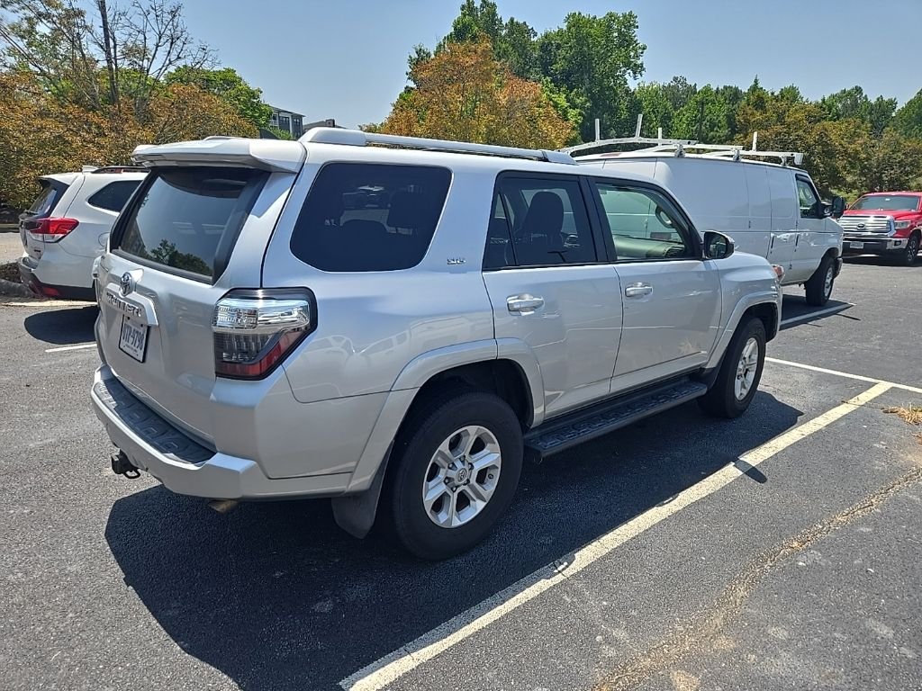 Used 2015 Silver Toyota SR5 image 3
