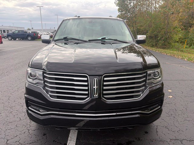 Used 2017 Black Lincoln Select image 6