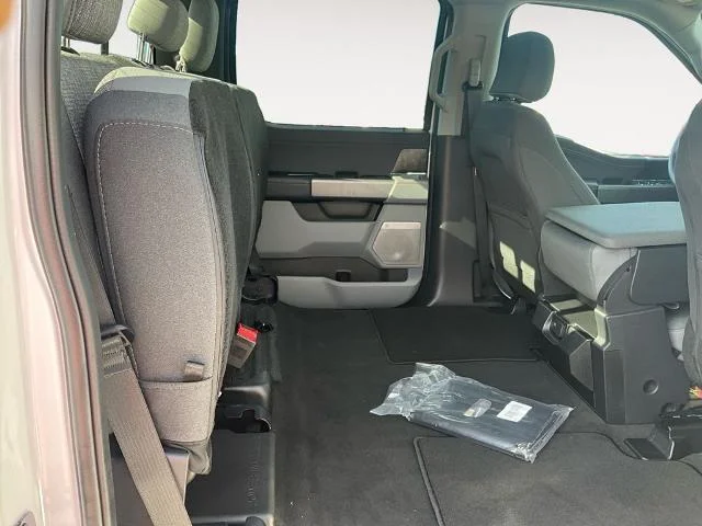 2026 Ford F-350 Super Duty XLT - Photo 31