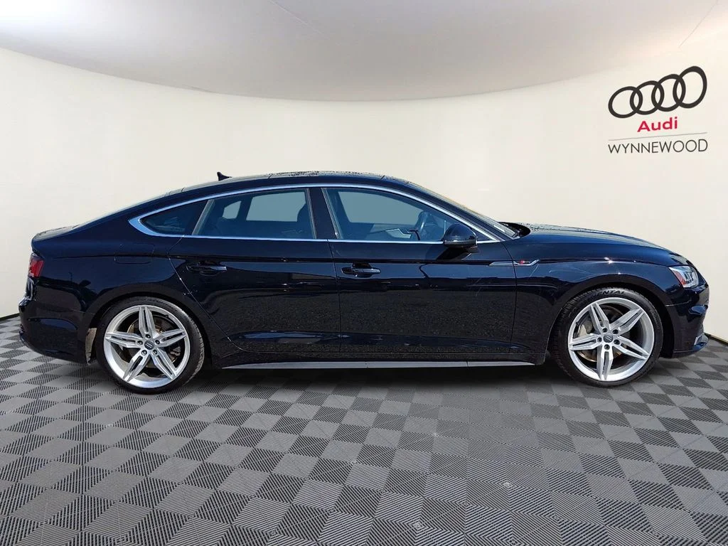 Used 2019 Black Audi Premium Plus image 7