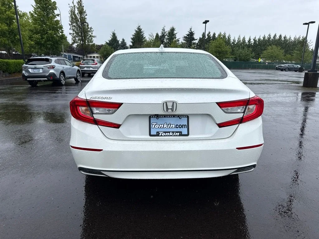 Used 2019 Platinum White Pearl Honda LX image 6