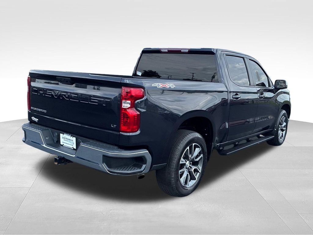Used 2022 Gray Chevrolet LT image 5