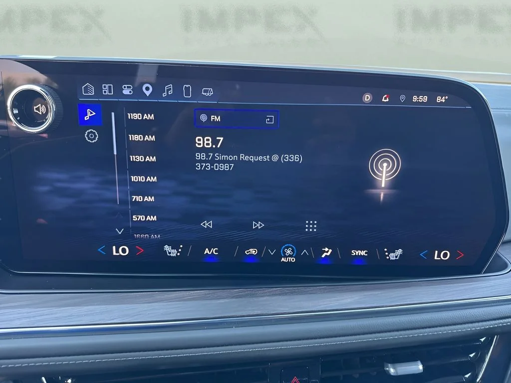 Used 2025 Gray Chevrolet LT image 19