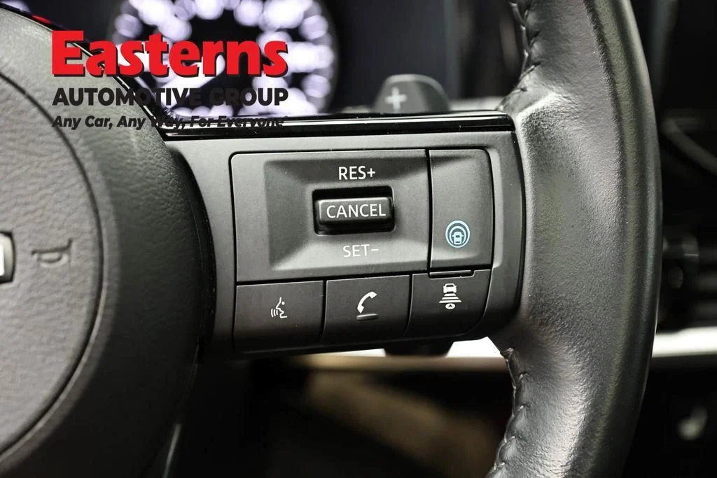 Used 2023 Blue Nissan SV image 18