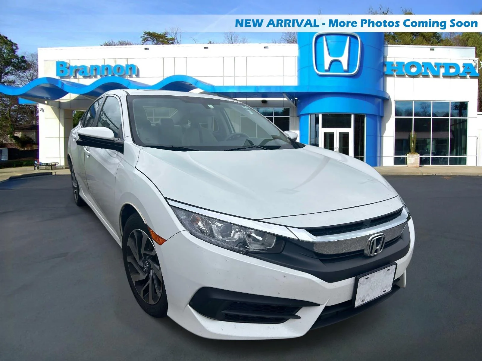 Certified Used 2022 Crystal Black Pearl Honda SI image 1