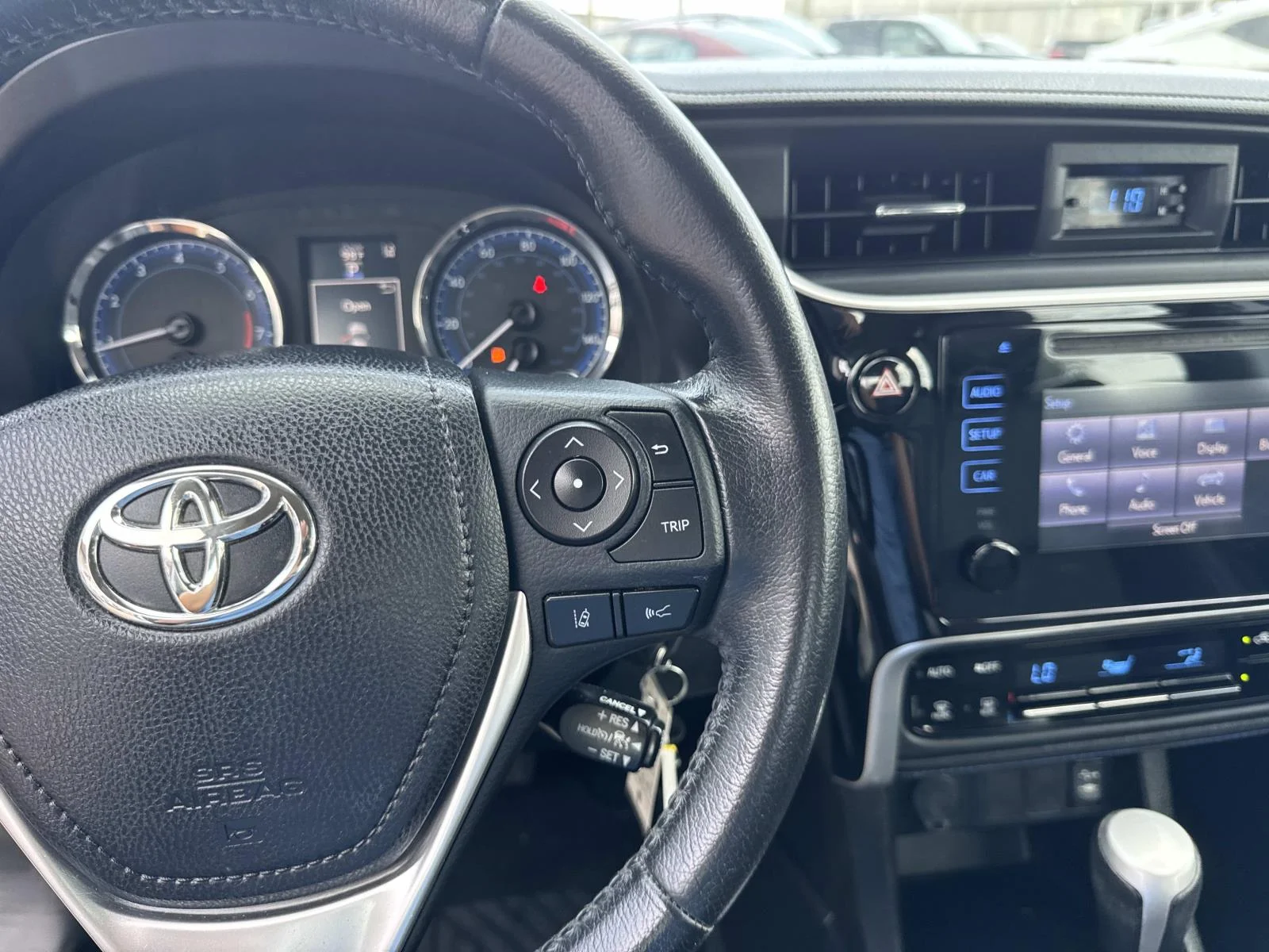 Used 2019 Super White Toyota LE image 23