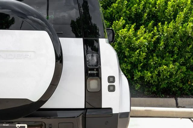 New 2026 Fuji White Land Rover S image 60