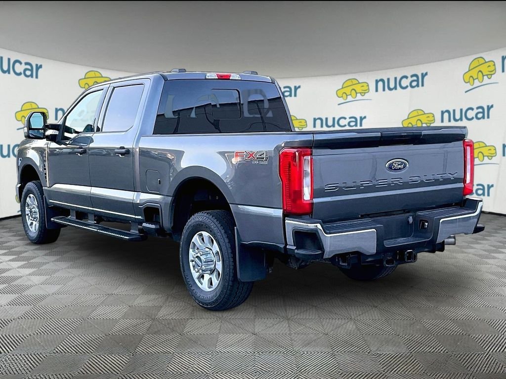 Used 2023 Carbonized Gray Metallic Ford XLT FX4 CrewCab image 4