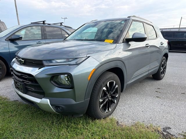 Used 2021 Steel Metallic Chevrolet LT image 3