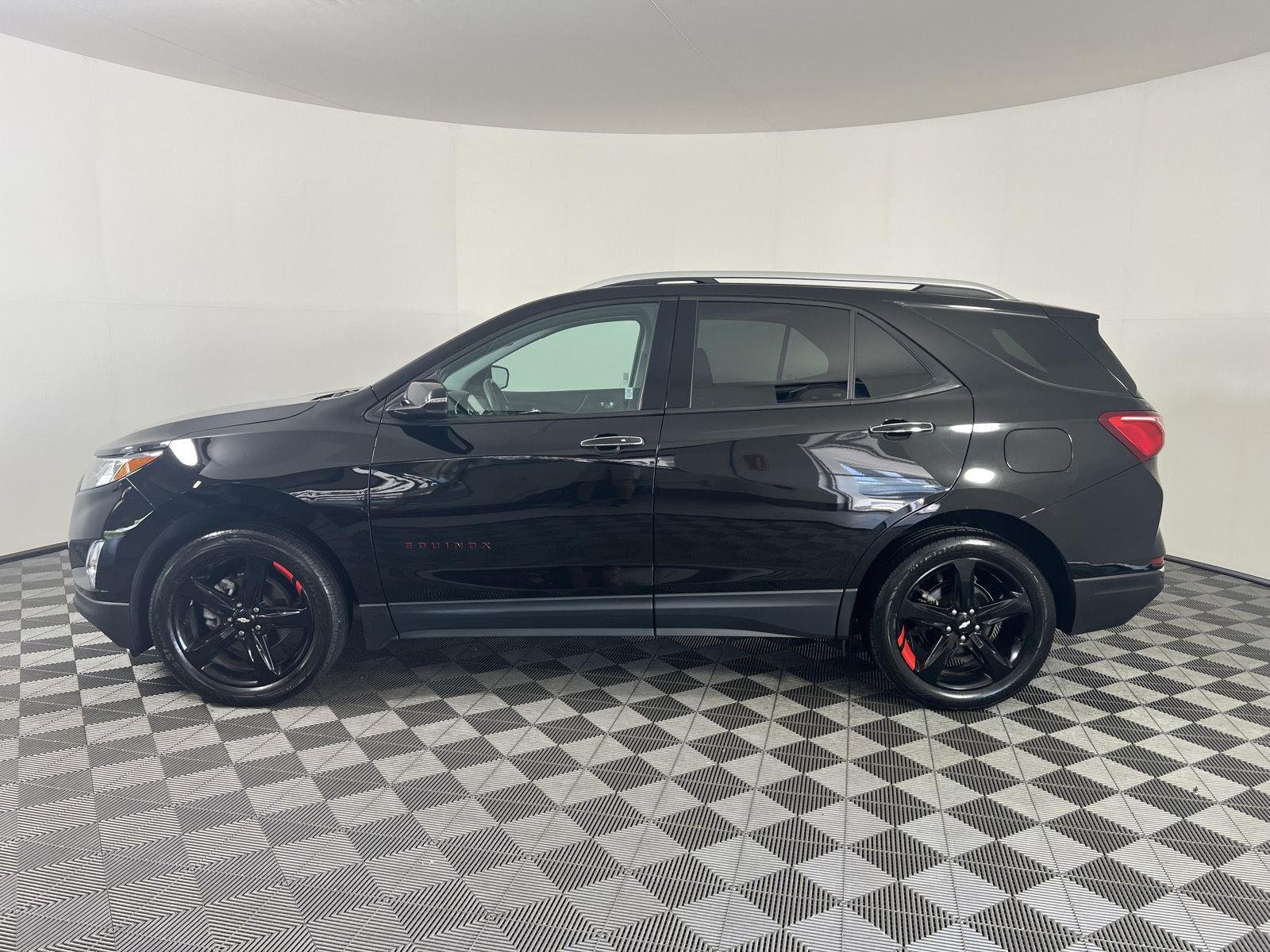Used 2020 Mosaic Black Metallic Chevrolet Premier image 29