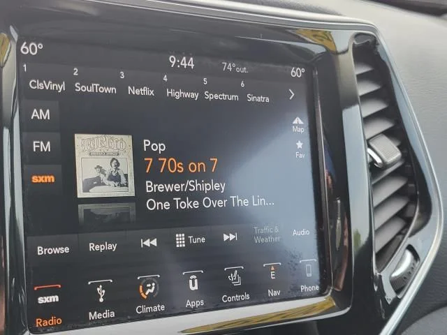 Used 2019 Green Jeep Limited image 27