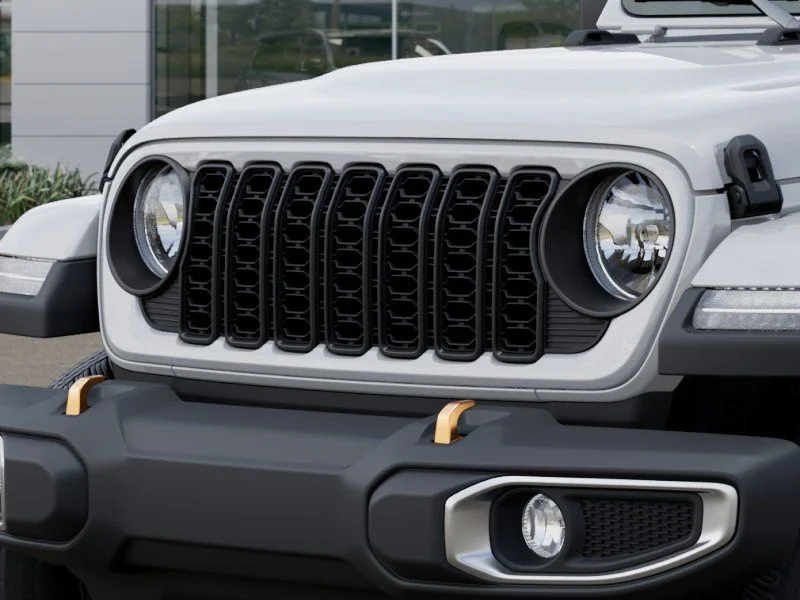 New 2026 Bright White Clear-Coat Exterior Paint Jeep 85th Anniversary Edition image 12