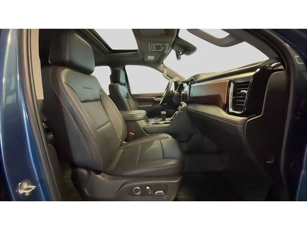 Used 2024 Metallic GMC Denali image 17