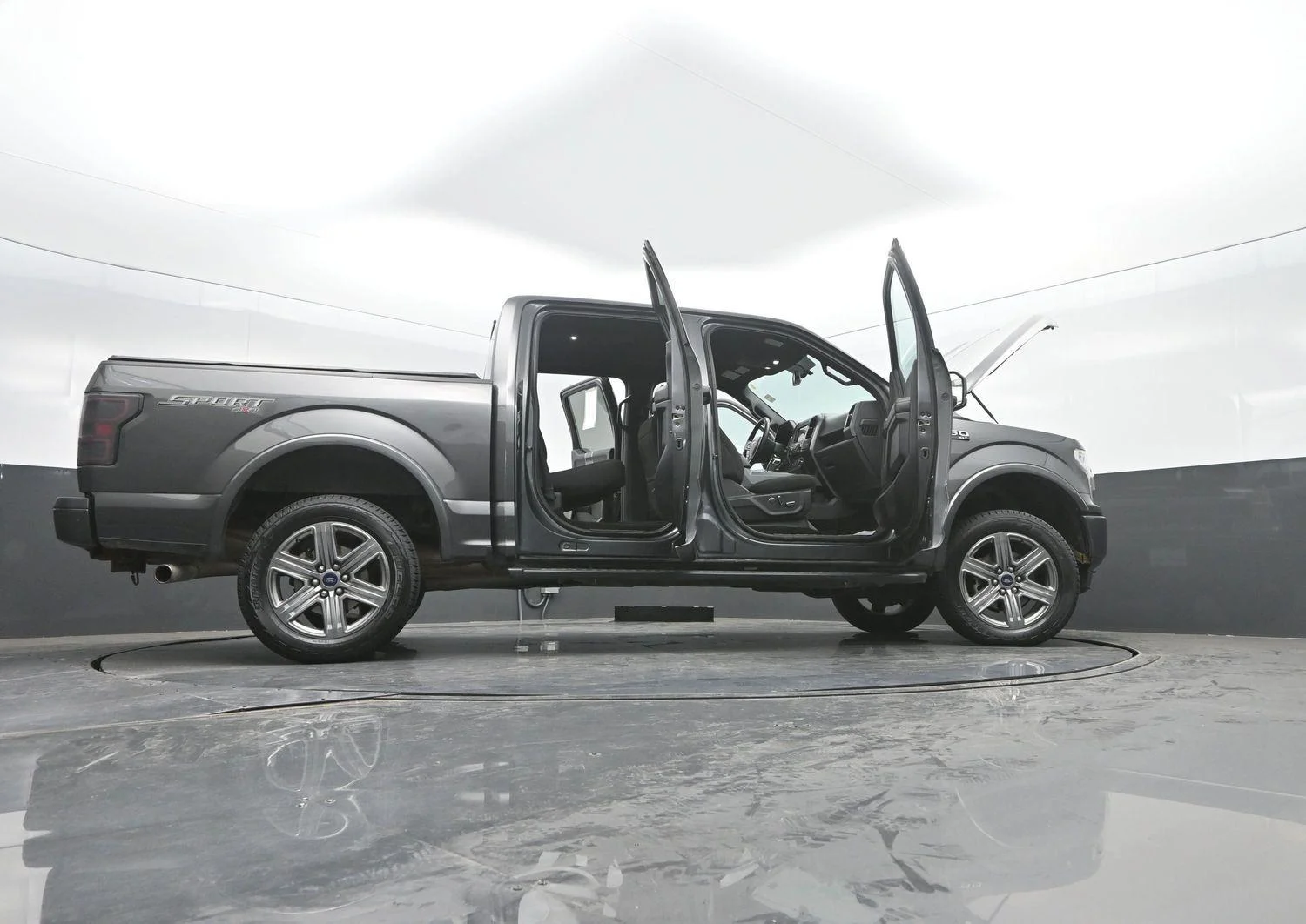 Used 2018 Magnetic Ford XLT image 50
