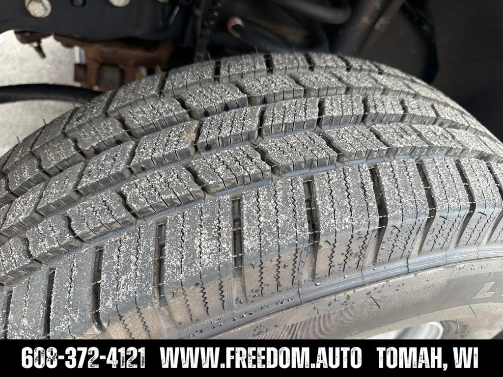 Used 2021 Stone Gray Metallic Ford XL image 24