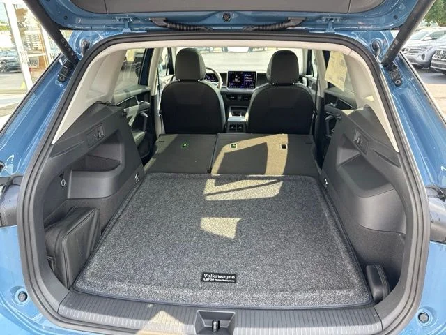 2026 Volkswagen Tiguan SE - Photo 38
