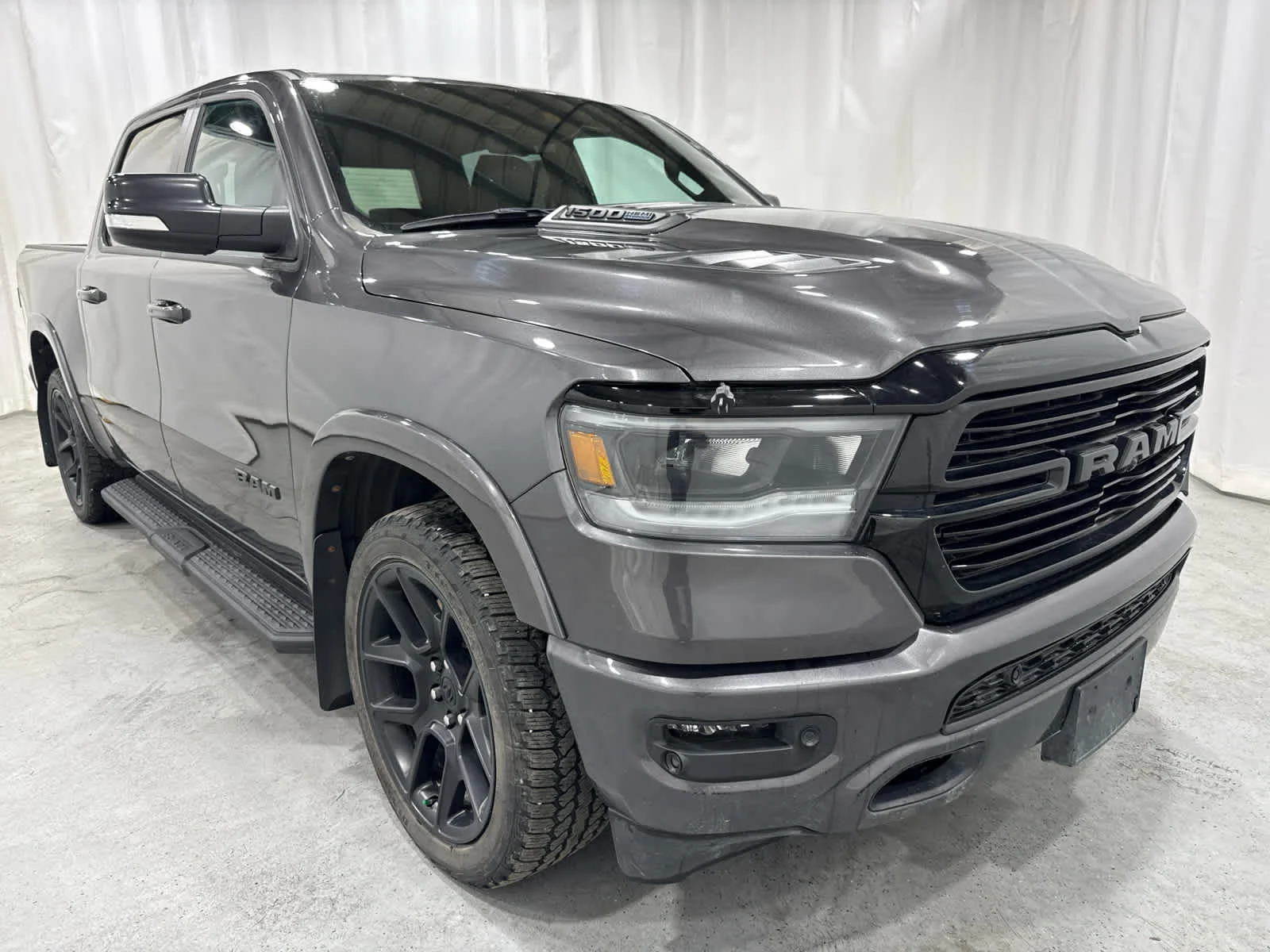 Used 2021 Gray/gray Ram Laramie image 7
