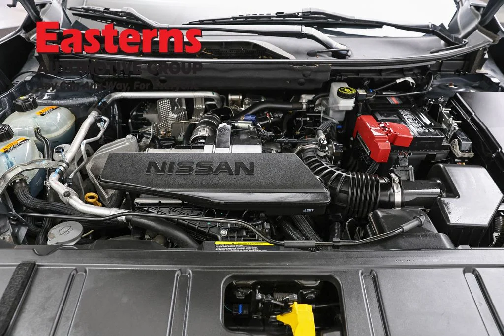 Used 2024 Gray Nissan S image 7