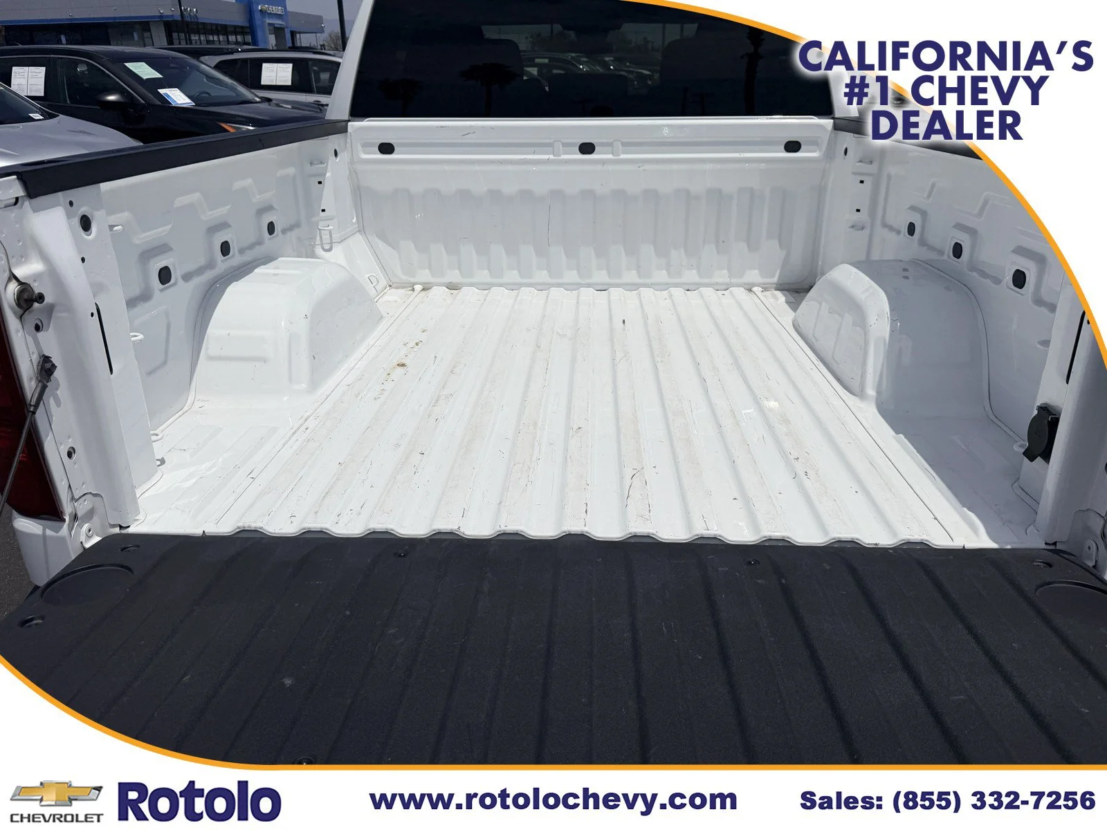 Used 2025 Summit White Chevrolet LT image 12