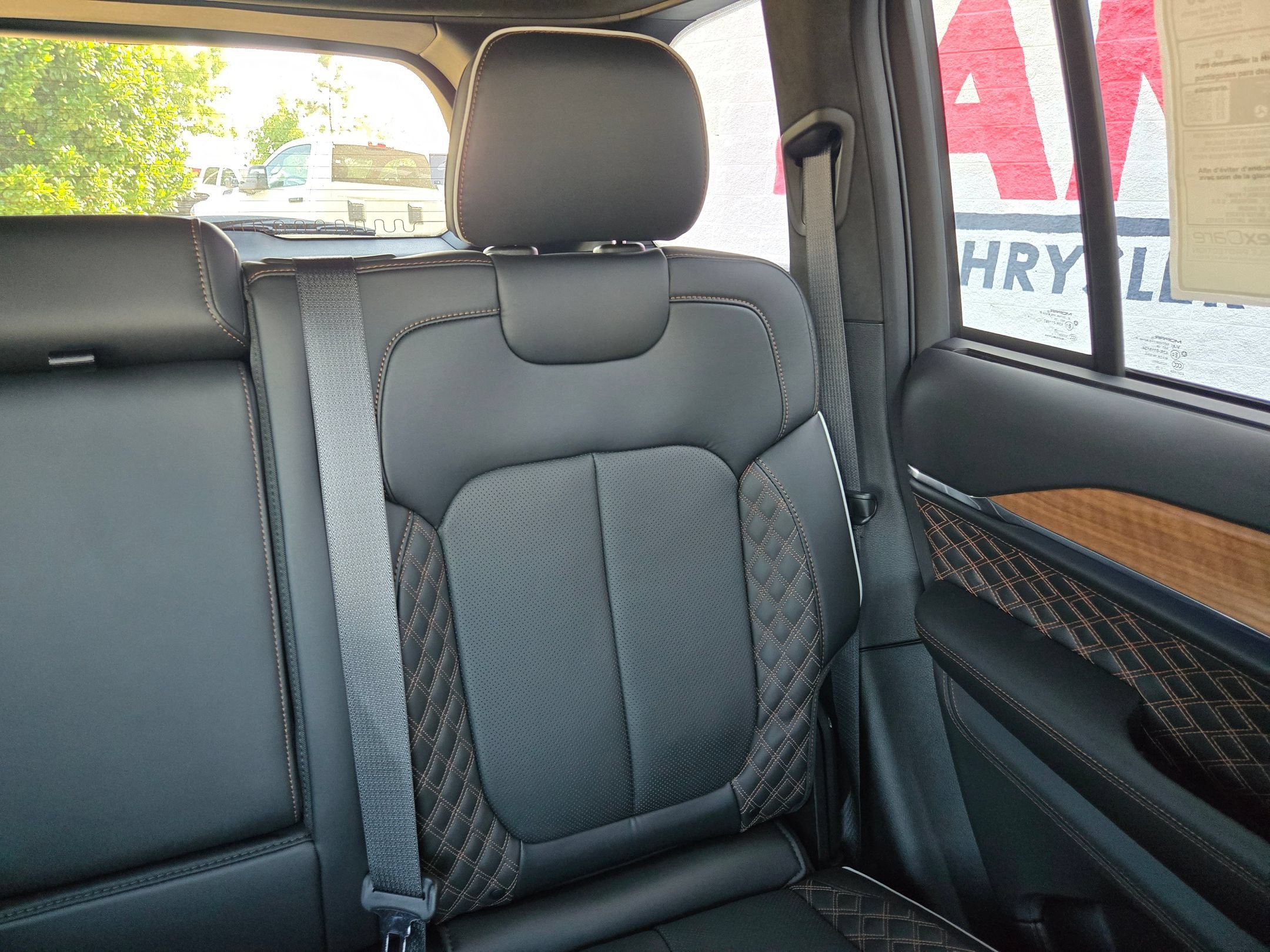 New 2026 Copper Shino Metallic Clear-Coat Exterior Paint Jeep Summit image 12
