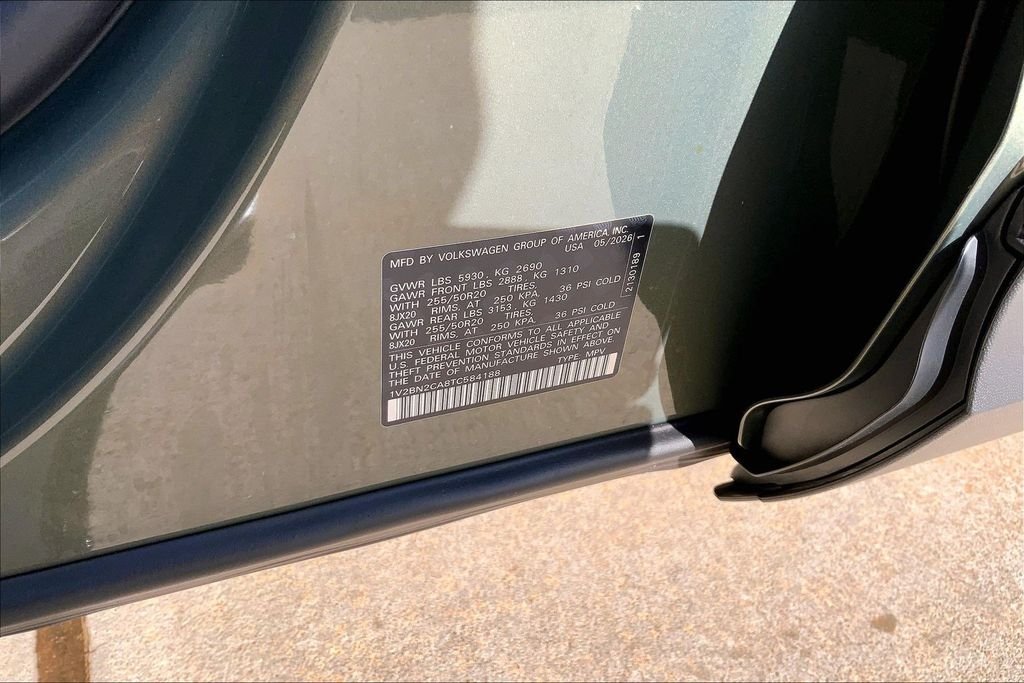 New 2026 Green Volkswagen 2.0T SEL image 8