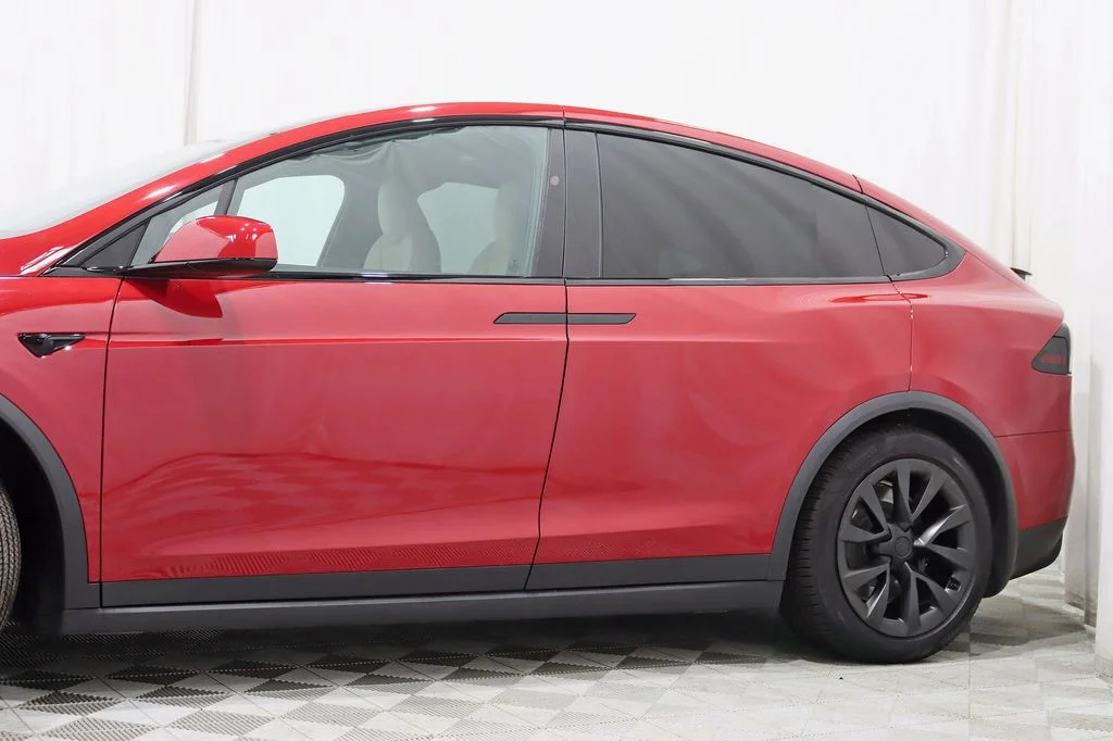 Used 2022 Red Tesla Plaid image 3