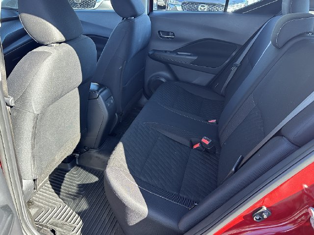 Used 2022 Red Nissan SV image 17