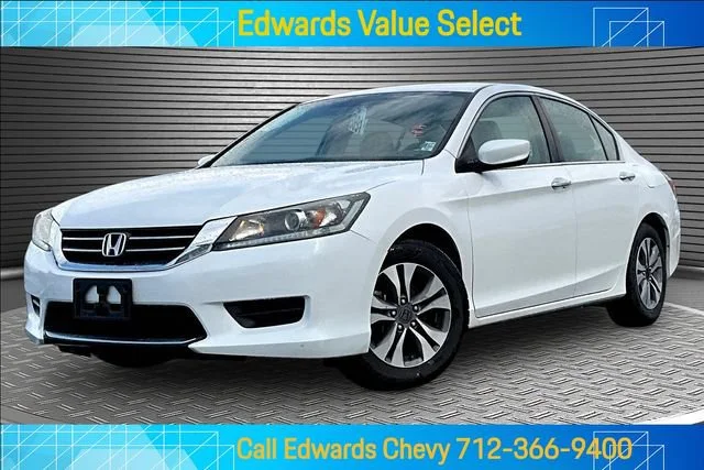 Used 2014 White Honda LX image 1