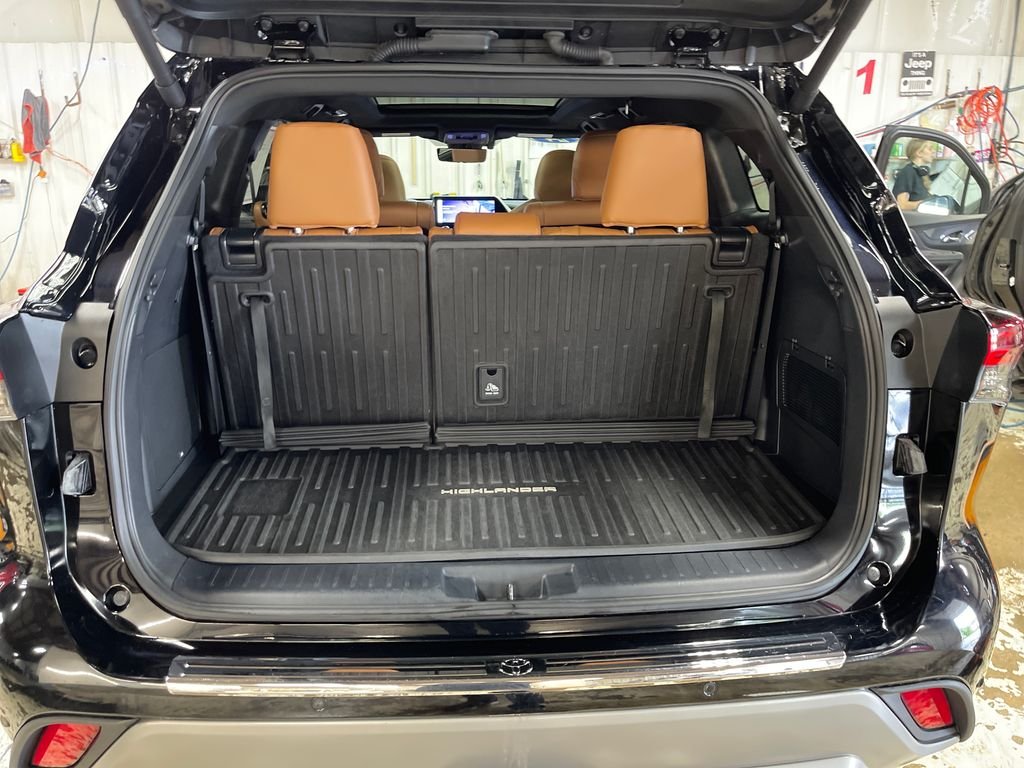 Used 2024 Black Toyota Platinum image 21