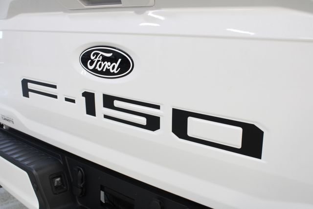 New 2026 Star White Metallic Tri-Coat Ford Lariat image 32