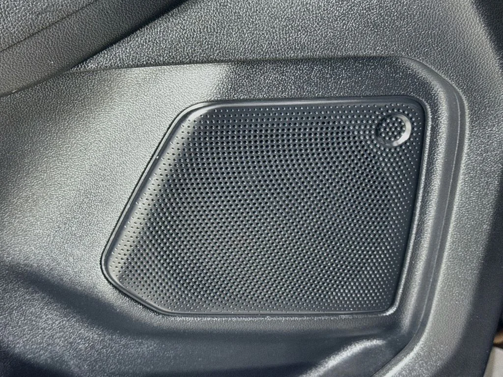 Used 2020 Black Ford SE image 22