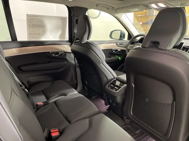 2025 Volvo XC90 Plus - Photo 26