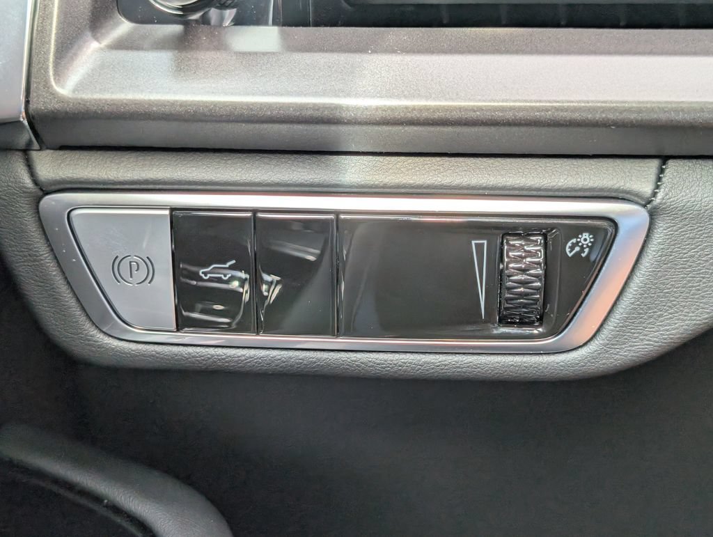 2027 Cadillac VISTIQ Sport - Photo 30