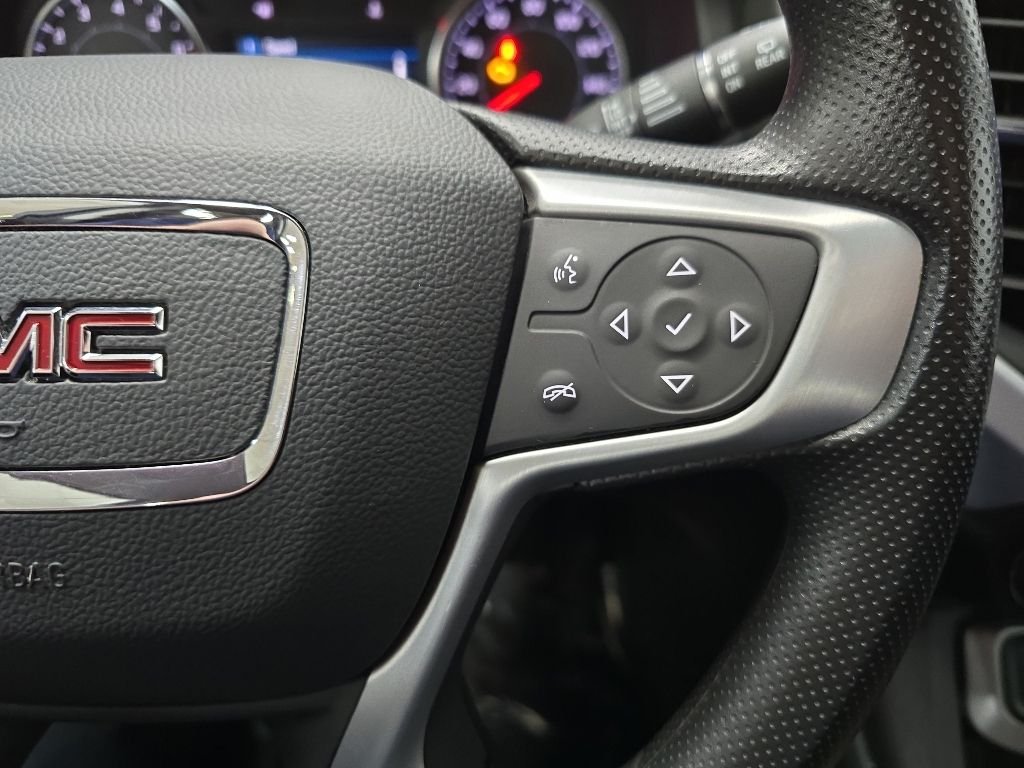 Used 2023 White GMC SLE image 21