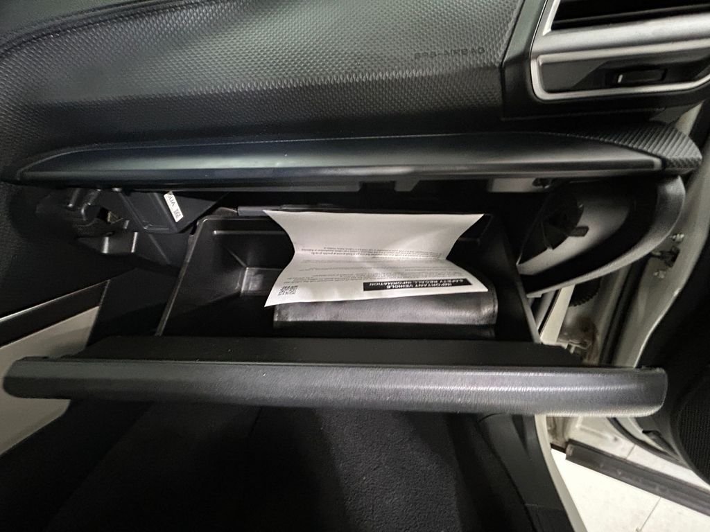 Used 2021 White Subaru Base image 28