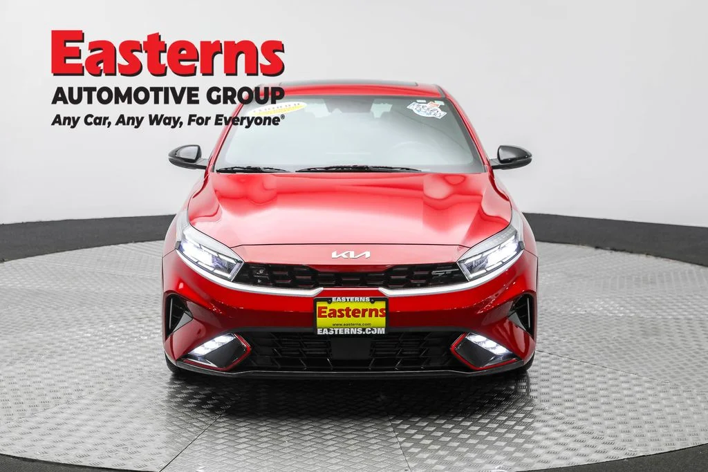Used 2022 Red Kia GT image 2