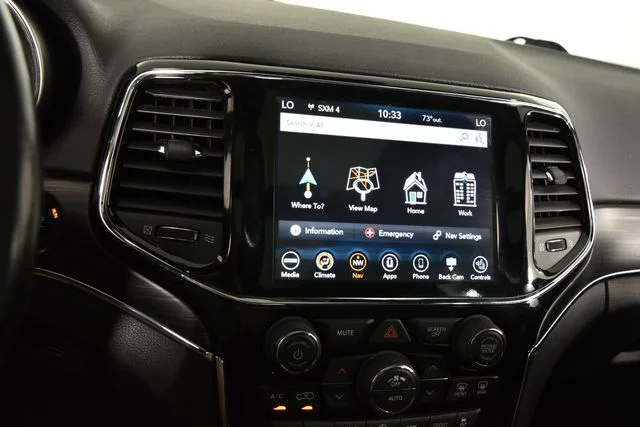 Used 2020 Gray Jeep Limited image 25
