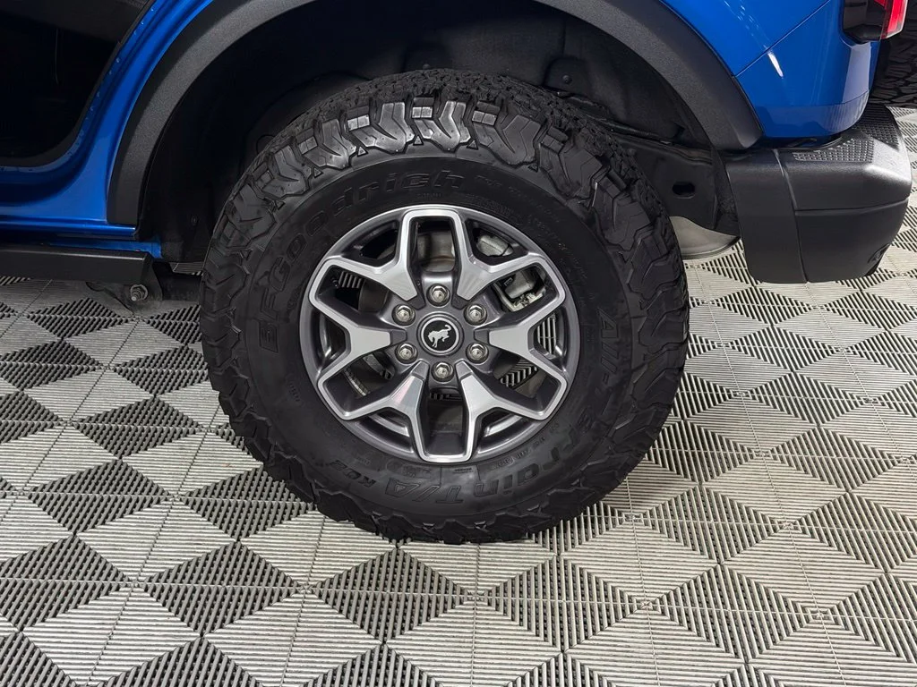 Certified Used 2025 Blue Ford Badlands image 11