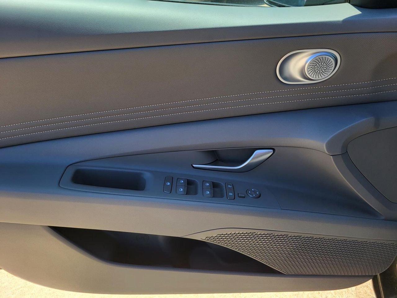 New 2026 Amazon Gray Hyundai SEL Sport image 12
