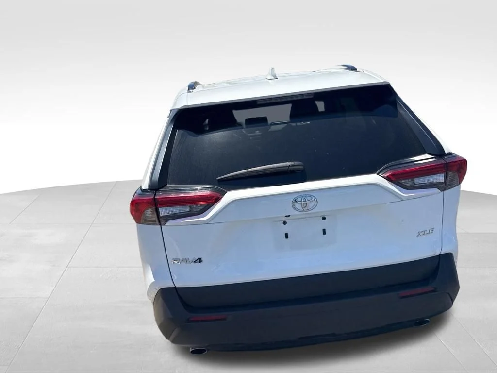 Used 2024 White Toyota XLE image 8