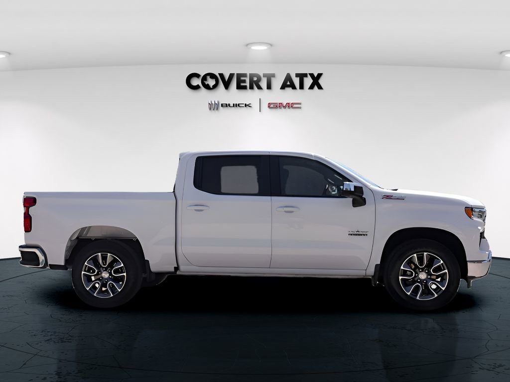 Used 2025 Summit White Chevrolet LT image 8