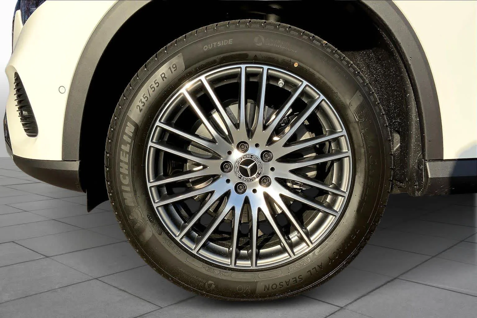 Certified Used 2026 Polar White Mercedes-Benz GLC 300 image 15