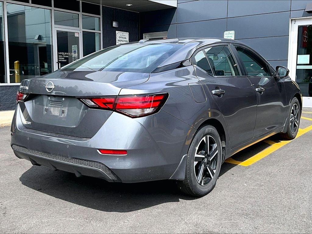 Used 2025 Gray Nissan SV image 4