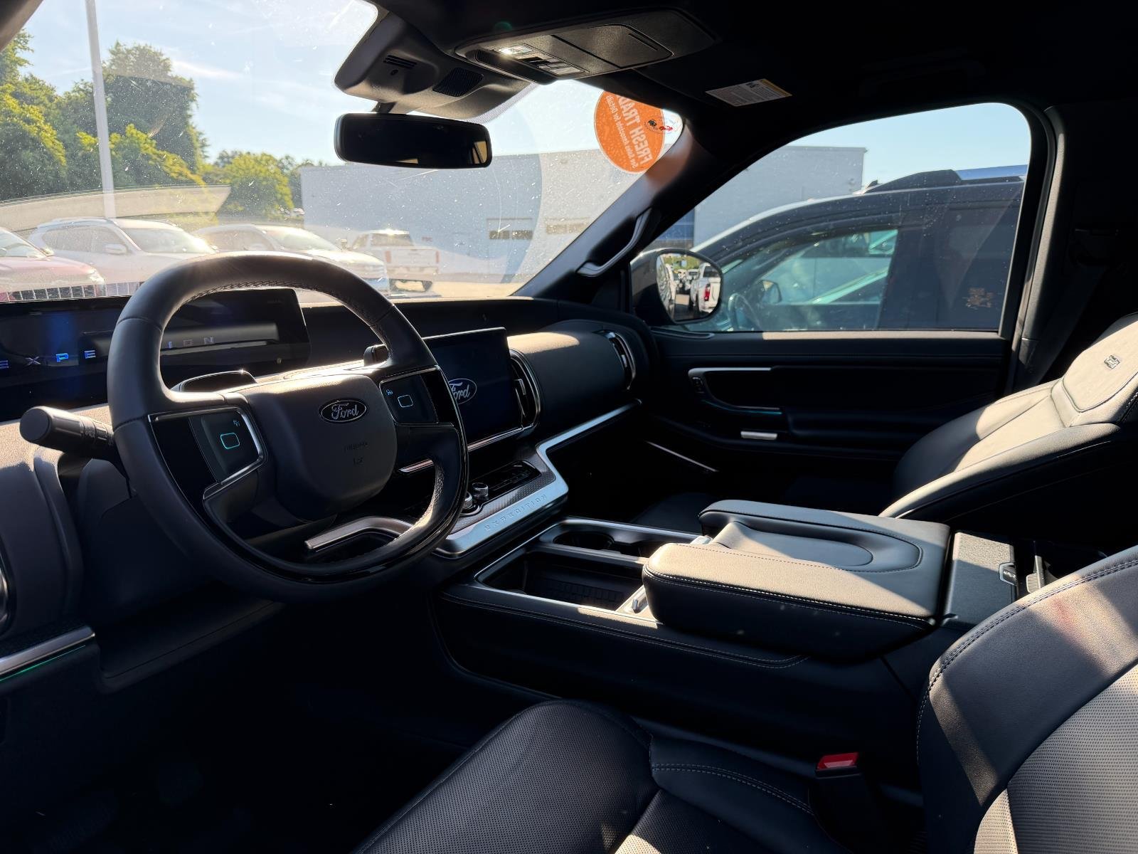 Used 2025 Black Ford Platinum image 5