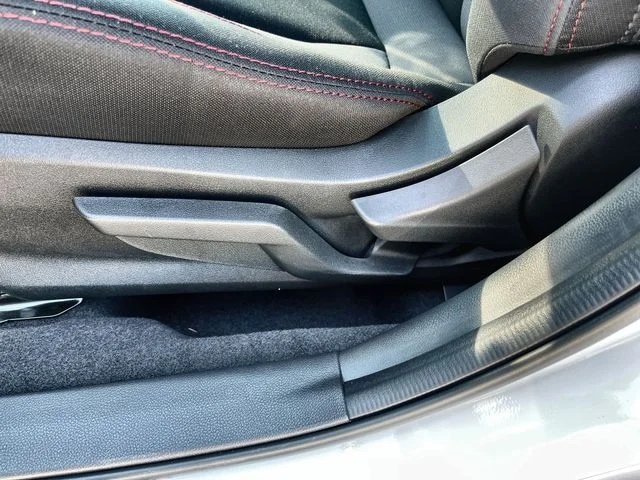 New 2026 CERAMIC WHITE Subaru Base image 16