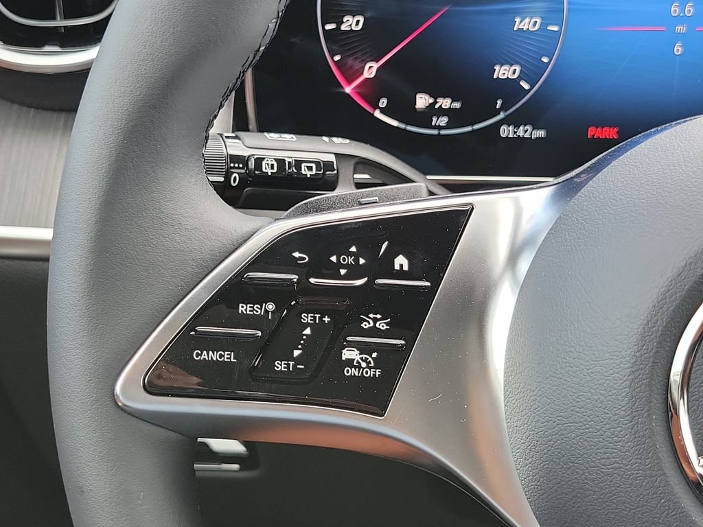 New 2027 Black Mercedes-Benz GLC 300 image 24