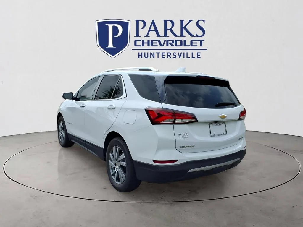 Used 2023 SUMMIT WHITE Chevrolet Premier image 30